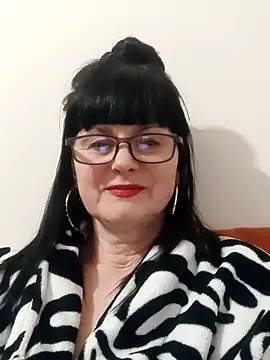 Snapshot of AliceSwan57 chatting on 04-13-26, 05:07 AliceSwan57 online show from 04-13-26, 05:07