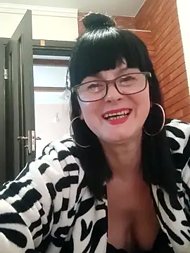 Snapshot of AliceSwan57 chatting on 04-18-26, 03:38 AliceSwan57 online show from 04-18-26, 03:38