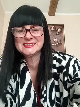 Snapshot of AliceSwan57 chatting on 04-25-26, 12:52 AliceSwan57 online show from 04-25-26, 12:52