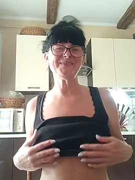 AliceSwan57 online show from 06-23-26, 06:33