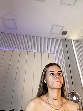 JuliaColemann online show from 02-04-26, 11:49