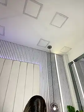 JuliaColemann online show from 04-10-26, 11:59