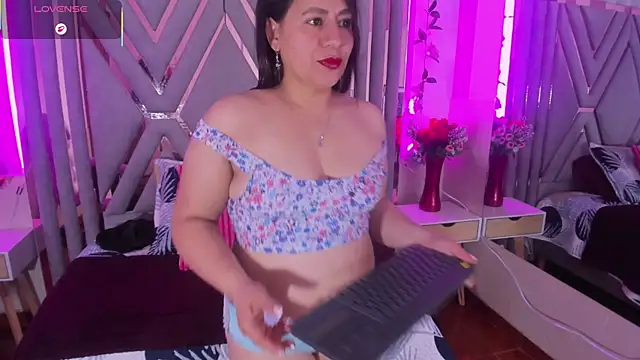 adri rivera online show from 05-28-26, 08:17