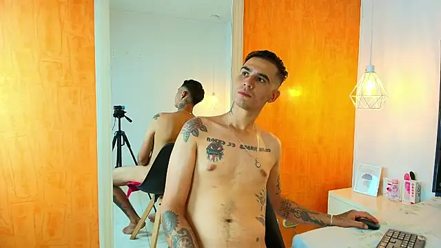 Irina and Max online show from 04-18-26, 08:09