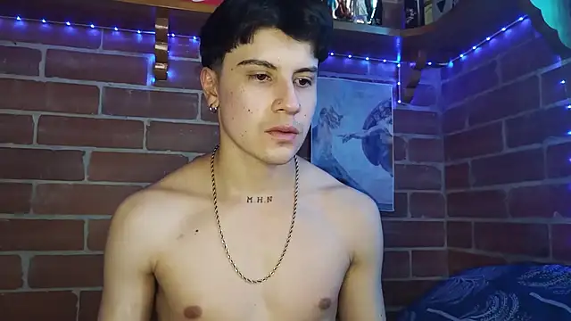 Snapshot of PaulDamico chatting on 02-05-26, 04:44 PaulDamico online show from 02-05-26, 04:44