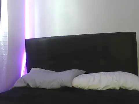 Itsgabyx online show from 02-11-26, 03:50