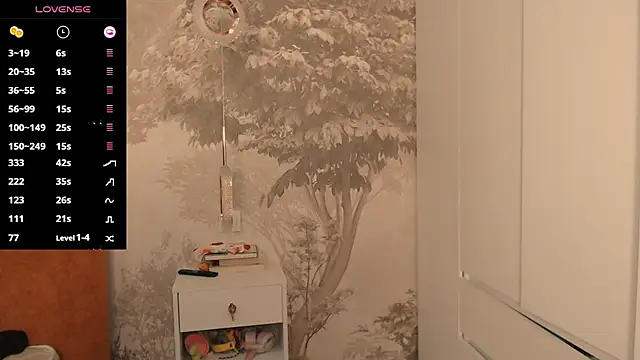 Hiaru Cutie online show from 10-27-25, 05:33