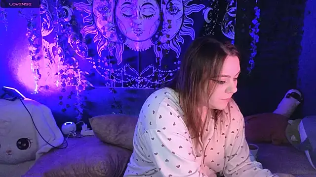 Snapshot of Marshmallowbeauty_ chatting on 02-15-26, 06:04 Marshmallowbeauty online show from 02-15-26, 06:04