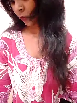 Ayesha Khan1 online show from 04-06-26, 04:57