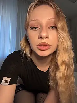 Snapshot of DayaFoxy chatting on 03-02-26, 01:18 DayaFoxy online show from 03-02-26, 01:18