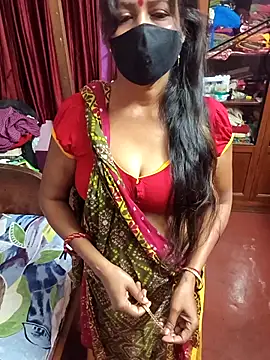 Snapshot of Little-Roshni chatting on 04-20-26, 06:53 Little-Roshni online show from 04-20-26, 06:53