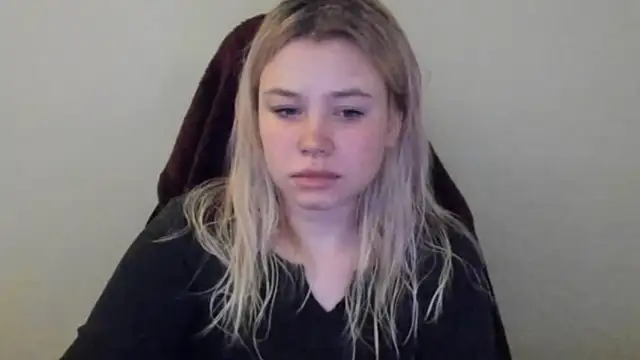 Snapshot of Lulu_Di chatting on 02-10-26, 11:20 Lulu Di online show from 02-10-26, 11:20