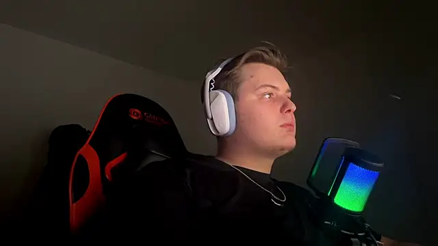 6horyn9 online show from 01-18-26, 09:51