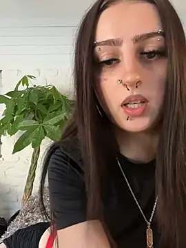 bellaxlauren online show from 06-19-26, 05:39