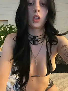 bellaxlauren online show from 07-17-26, 07:52