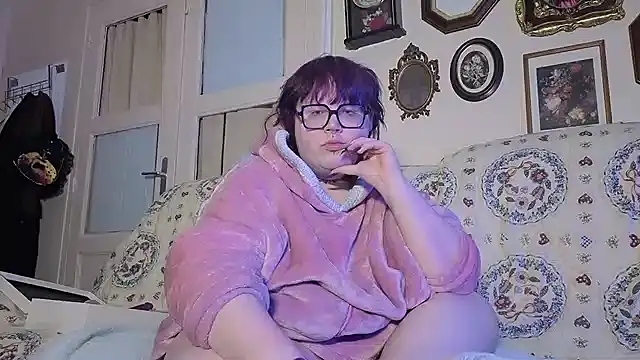 ProfaneHekate online show from 03-09-26, 10:25