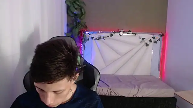 Didi hard online show from 04-08-26, 03:06