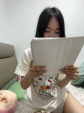 Snapshot of miaomiaou_ chatting on 02-26-26, 06:18 miaomiaou online show from 02-26-26, 06:18