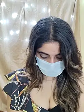 Snapshot of NEERU-STRIP chatting on 02-01-26, 03:21 NEERU-STRIP online show from 02-01-26, 03:21