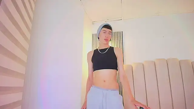 lian cameron online show from 04-08-26, 04:01