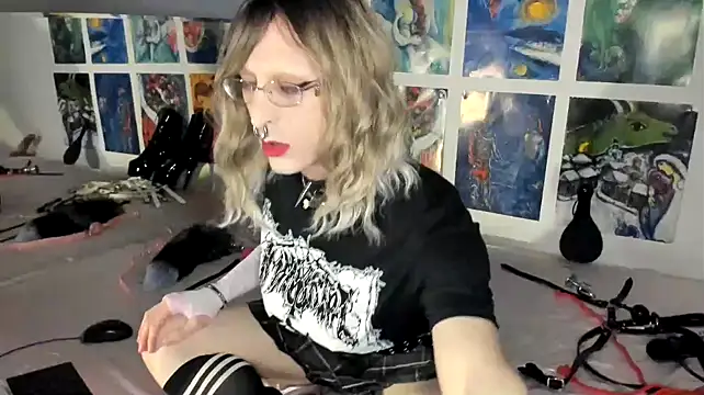 Snapshot of Miaxma chatting on 04-12-26, 05:07 Miaxma online show from 04-12-26, 05:07