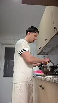 Massimo Fiore online show from 02-08-26, 02:09