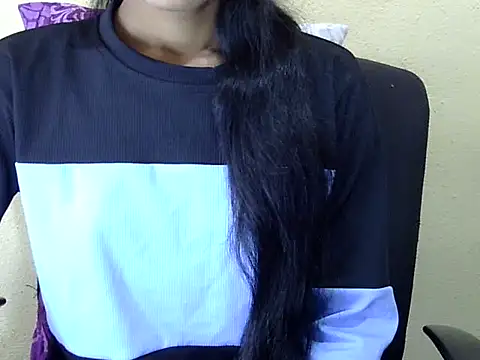 Snapshot of Khushi_v chatting on 02-26-26, 09:08 Khushi v online show from 02-26-26, 09:08