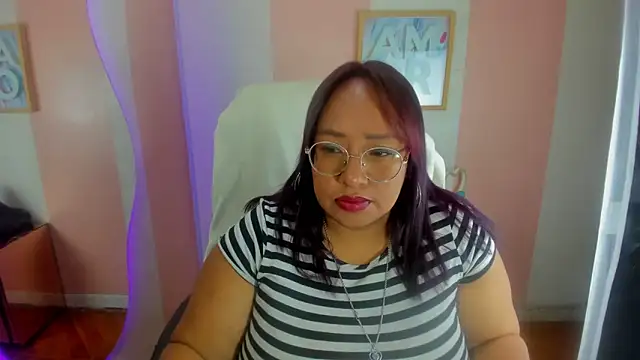 Snapshot of Shara_Oz chatting on 02-05-26, 03:11 Shara Oz online show from 02-05-26, 03:11