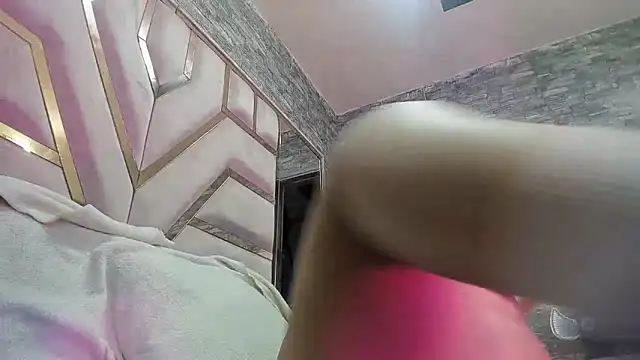 Snapshot of Shara_Oz chatting on 03-01-26, 03:19 Shara Oz online show from 03-01-26, 03:19