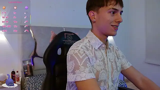 Snapshot of EVAN_TAY chatting on 02-13-26, 03:02 EVAN TAY online show from 02-13-26, 03:02