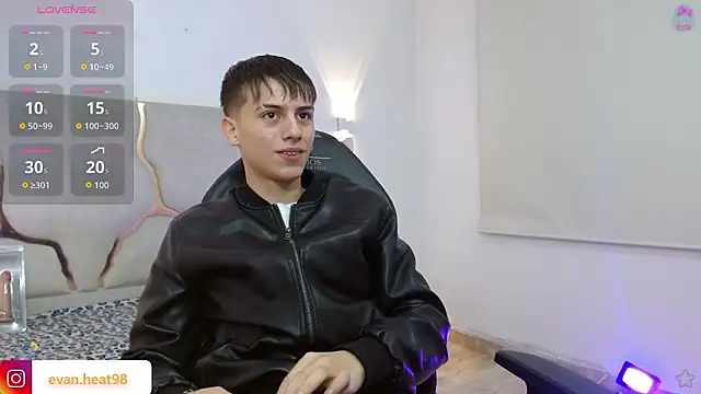 Snapshot of EVAN_TAY chatting on 03-02-26, 03:09 EVAN TAY online show from 03-02-26, 03:09