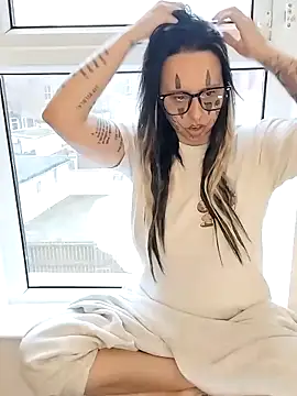 Snapshot of ThatAltGirl chatting on 02-01-26, 12:48 ThatAltGirl online show from 02-01-26, 12:48