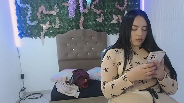 Snapshot of adara_cute_69 chatting on 02-12-26, 07:53 adara cute 69 online show from 02-12-26, 07:53