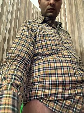 Snapshot of hardlysuck chatting on 02-21-26, 07:20 hardlysuck online show from 02-21-26, 07:20