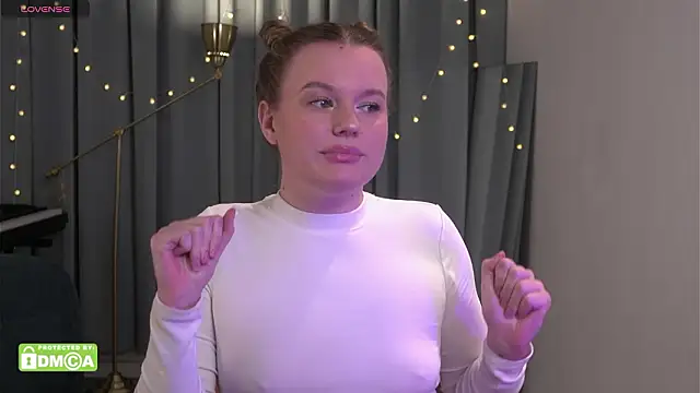 Snapshot of Agatha_Gris chatting on 02-02-26, 11:03 Agatha Gris online show from 02-02-26, 11:03