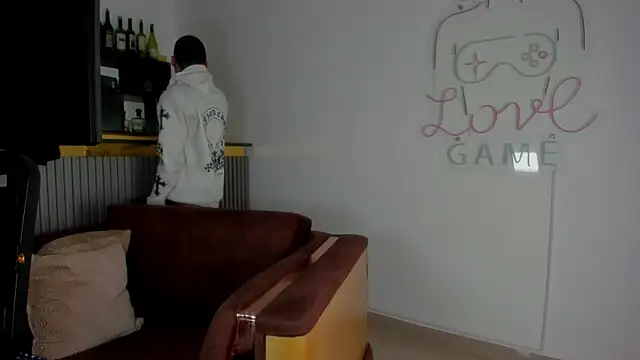 Snapshot of Rpoolrboy chatting on 02-10-26, 07:34 Rpoolrboy online show from 02-10-26, 07:34