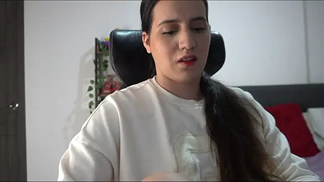 Snapshot of alexajhonsons chatting on 02-11-26, 11:10 alexajhonsons online show from 02-11-26, 11:10