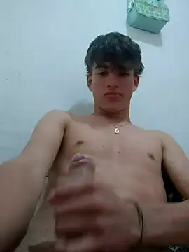 Snapshot of Aragoza-18 chatting on 02-17-26, 05:48 Aragoza-18 online show from 02-17-26, 05:48