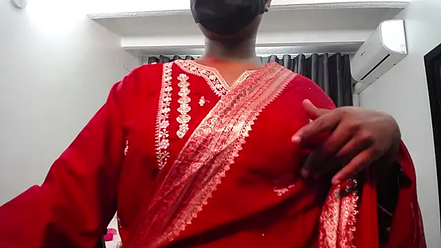 Snapshot of kavya_suri_ chatting on 02-17-26, 03:19 kavya suri online show from 02-17-26, 03:19