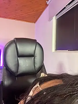 Snapshot of Violetta_pinkk1 chatting on 02-07-26, 04:38 Violetta pinkk1 online show from 02-07-26, 04:38