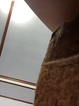 Snapshot of Puka2001 chatting on 02-17-26, 05:08 Puka2001 online show from 02-17-26, 05:08