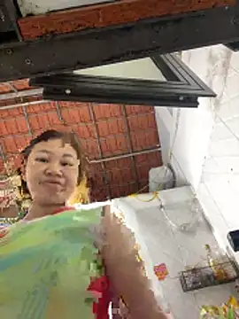 Snapshot of Puka2001 chatting on 02-24-26, 01:14 Puka2001 online show from 02-24-26, 01:14