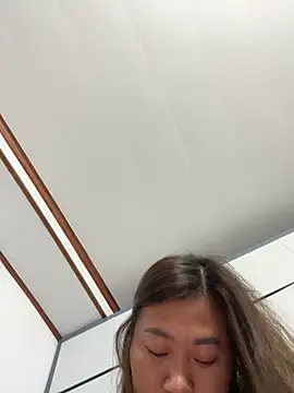 Puka2001 online show from 04-21-26, 05:50