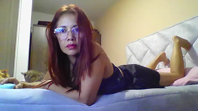 Snapshot of camila_star10 chatting on 03-01-26, 03:08 camila star10 online show from 03-01-26, 03:08