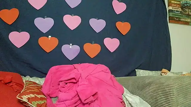 Snapshot of starandsky chatting on 02-14-26, 11:56 starandsky online show from 02-14-26, 11:56