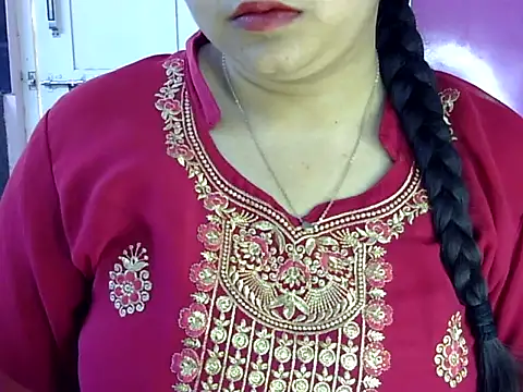 Cute Aliyaa online show from 05-23-26, 11:03