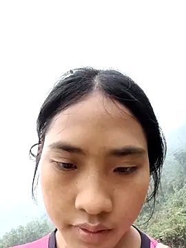 Hoa-tuylip online show from 02-24-26, 03:15