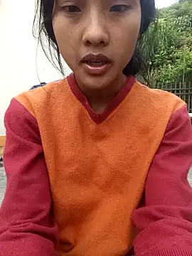 Snapshot of Hoa-tuylip chatting on 04-29-26, 01:10 Hoa-tuylip online show from 04-29-26, 01:10