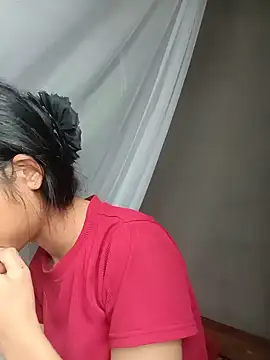 Snapshot of Hoa-tuylip chatting on 05-20-26, 01:34 Hoa-tuylip online show from 05-20-26, 01:34