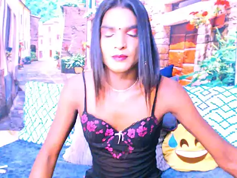 Snapshot of spicybarbie chatting on 02-12-26, 06:25 spicybarbie online show from 02-12-26, 06:25